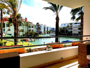 Waterfront Luxury Apt in the Marina of Sotogrande - 3 terraces and pool, Torreguadiaro